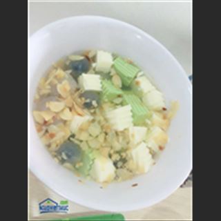 Chè khúc bạch, bánh da lợn